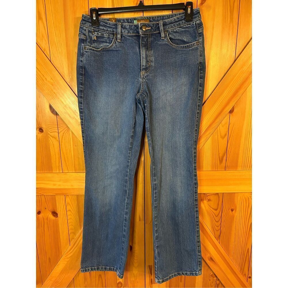 Aura by wranglers short rise Jeans size 10P (8109)
